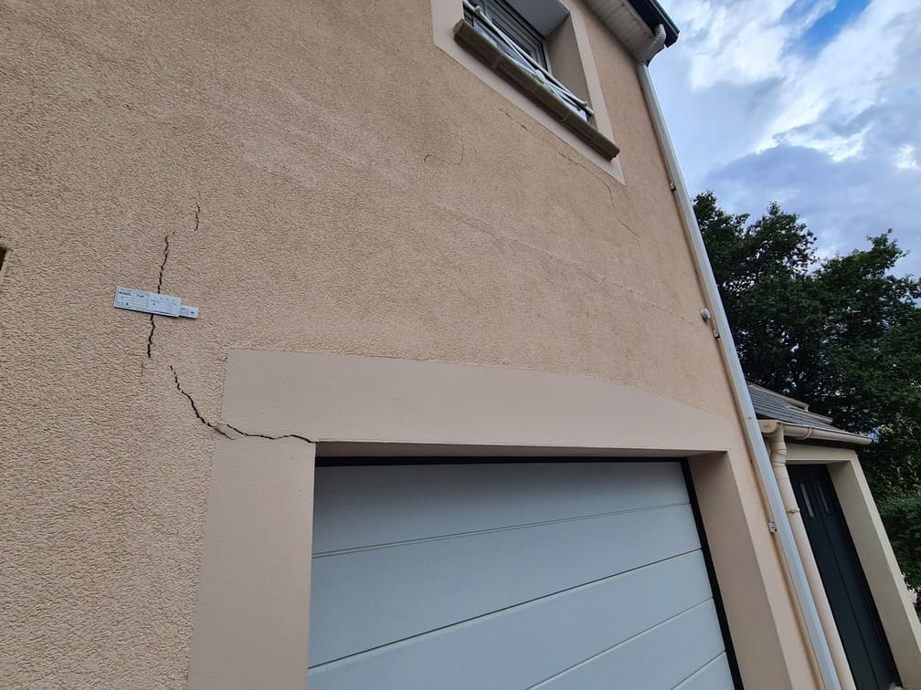 Fissures de façade : quand faut-il s’inquiéter ?