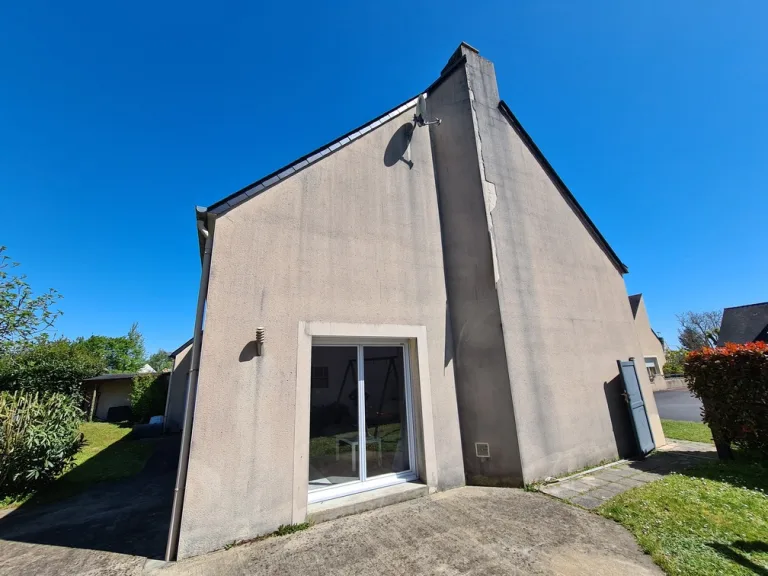 Quels signaux montrent qu’un ravalement de façade devient indispensable ?