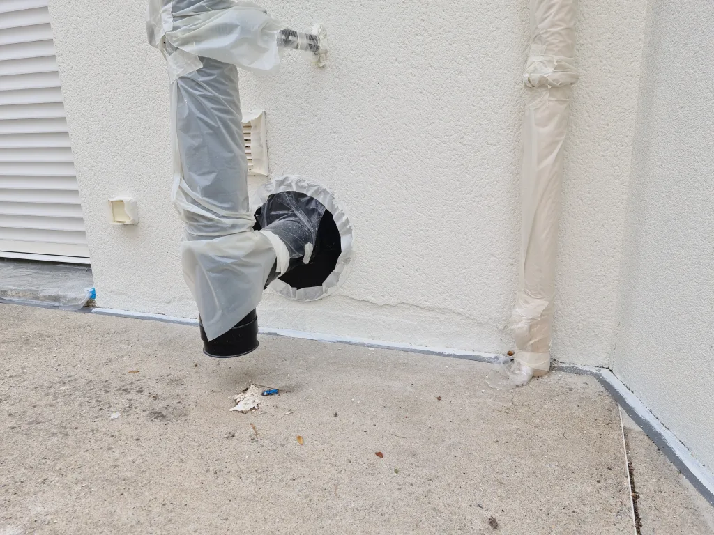 Une remontée capillaire localisée sur les enduits