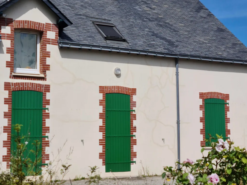 Le faïençage est une pathologie fréquente des façades